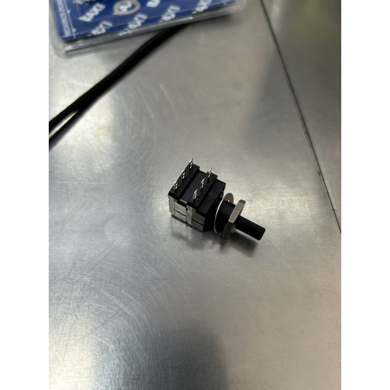 baxi recambio    147054055    POTENCIOMETRO AGUA CALIENTE GAVINA/LAIA